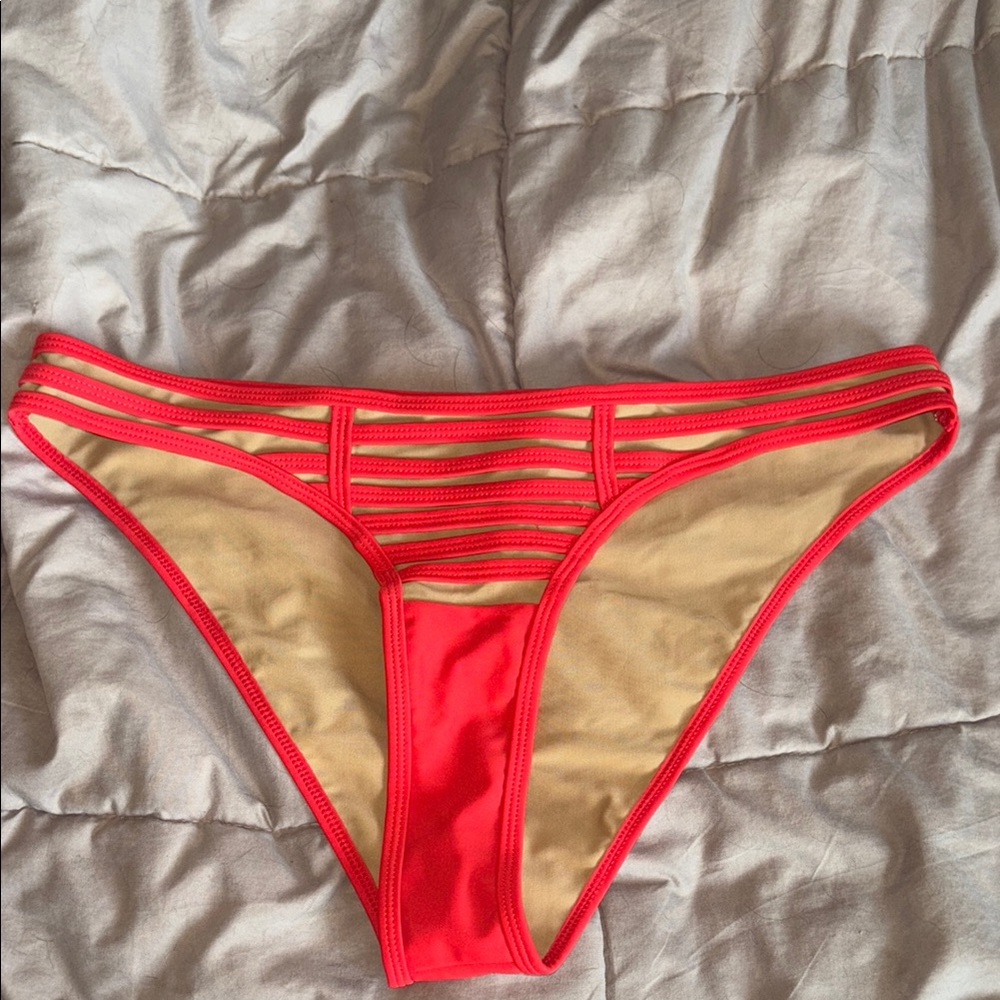 Red Beach Bunny Hard Summer  Bottom XL EUC